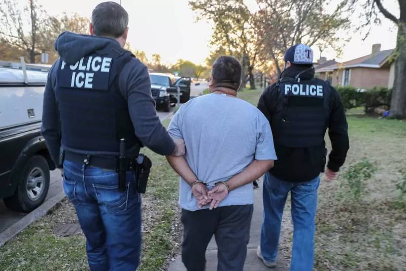 Nyu Cersi ştatında (Paterson) İMMİQRASİYA ƏMƏLİYYATLARI: ABŞ-dakı Türk İcması Dərin Həyəcan İçində Xəbər şəkili