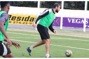 "Karvan-Yevlax"ın futbolçusu: "Hər şey televizordan görünən kimi deyil" - MÜSAHİBƏ Xəbər şəkili