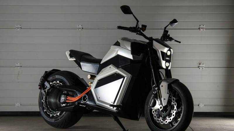 Elon Mask: Tesla Heç Vaxt Elektrik Motosiklet Buraxmayacaq - Səbəb Təhlükəsizlikdir