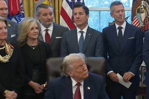 Tramp Latın Amerikasında narkokartellərin yerüstü obyektlərinə zərbələr endiriləcəyini açıqlayıb Xəbər şəkili