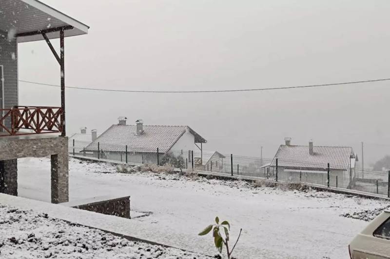 Ankarada Mövsümün İlk Qarı Yağdı: Beypazarı Ağappaq Görüntüyə Büründü