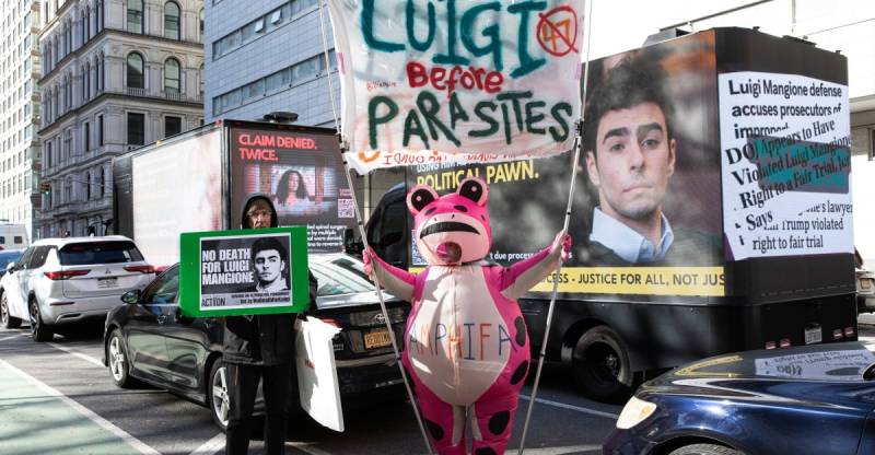 Luigi Mangione Məhkəməsi: İctimaiyyət Nə üçün Məhkəmə Zalına Toplaşır və Proses Necə İdarə Olunur?