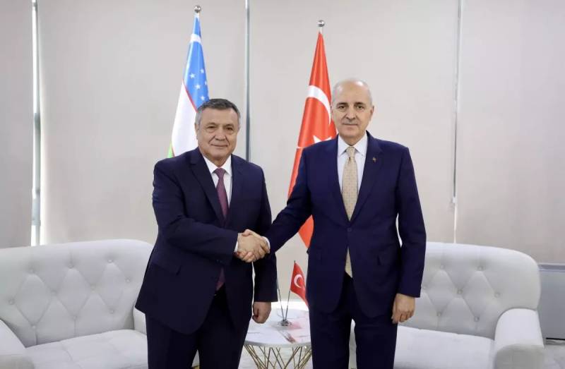 TBMM Sədri Numan Kurtulmuş Özbəkistanın Buxara şəhərində Nuriddin İsmayılovla görüşüb: Təhsil sahəsində əməkdaşlıq güclənir Xəbər şəkili