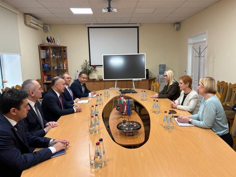 Teymur Musayev Latviyanın tibb müəssisələri və universitetlərinin fəaliyyəti ilə tanış olub (FOTO)