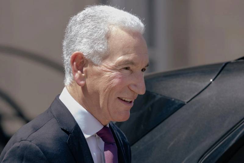 ABŞ səfiri Sarkozi ilə həbsxanada görüşmək istəyib