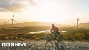 Ofgem Böyük Britaniyanın Enerji Şəbəkəsinə 28 Milyard Funt Sterlinq İnvestisiya Təsdiqlədi