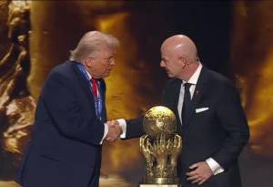 ABŞ Prezidenti Donald Tramp FIFA Sülh mükafatı ilə təltif olunub (ƏLAVƏ OLUNUB)