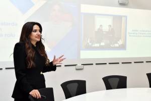 ADNSU sənaye tərəfdaşları ilə tələbələrin bacarıqlarını artırır Xəbər şəkili