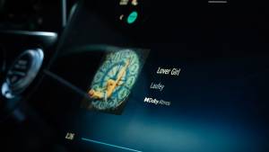 Mercedes-Benz 700.000-dən çox avtomobilinə MBUX 3.3 Yeniləməsini göndərir: Dolby Atmos və Mobil Ofis İmkanları Xəbər şəkili