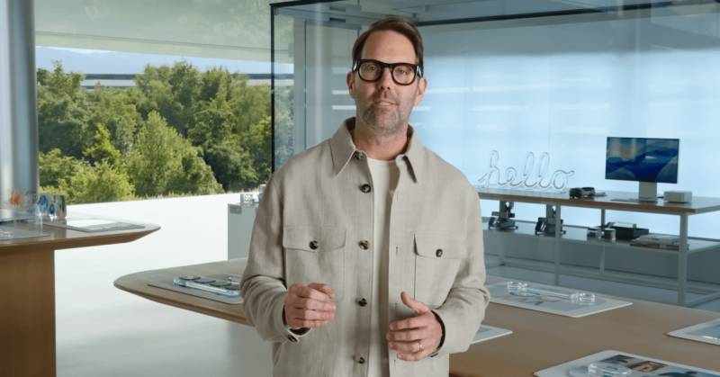 Texnologiya Dünyasında Əhəmiyyətli Transfer: Apple-ın İstifadəçi İnterfeysi Dizayn Rəhbəri Meta-ya Keçir