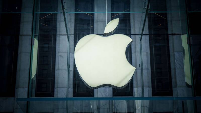 Apple Rəhbərliyində Əsas Dəyişikliklər: İki Əsas Fiqur Təqaüdə Çıxır və Yeni Təyinat