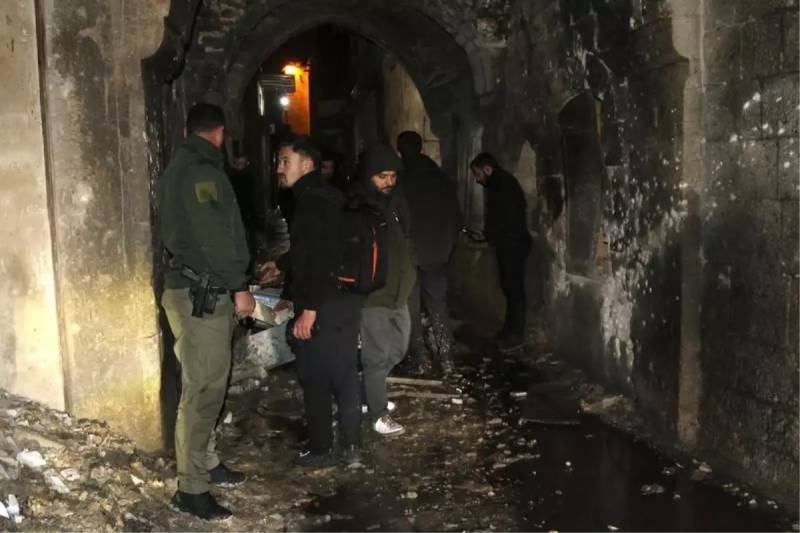 Hələbdə İŞİD Terroru: Yeni İl Gecəsi 1 Polis Şəhid Oldu, 2 Nəfər Yaralandı Xəbər şəkili